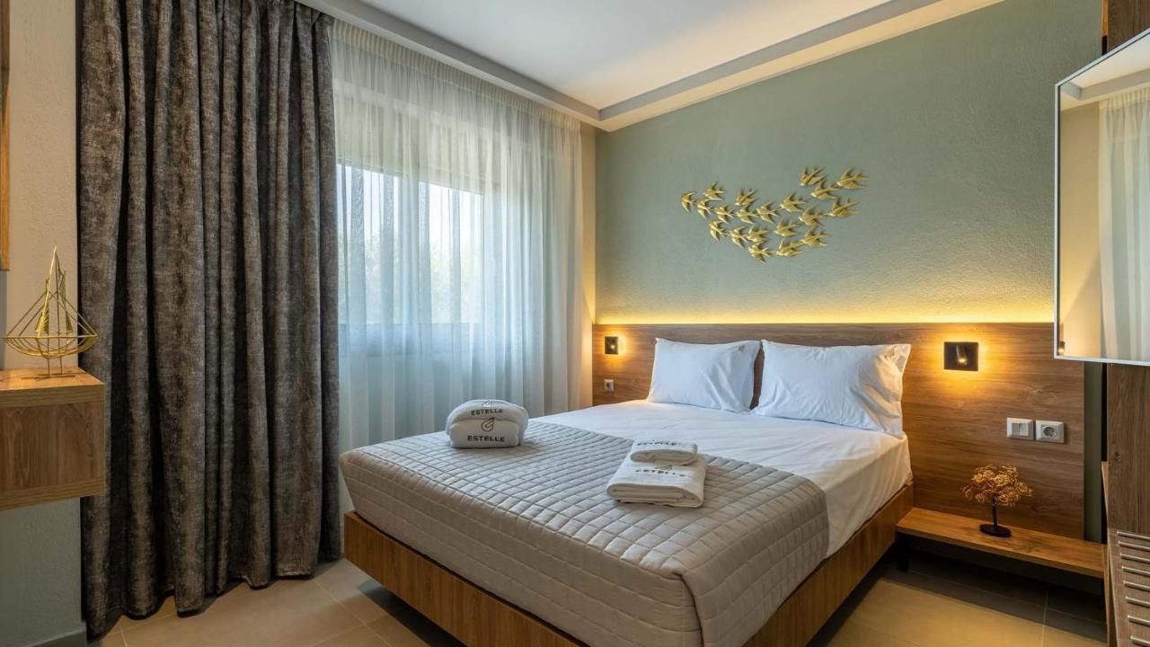 Estelle Family Luxury Apartments & Suites Gerakini Exterior photo